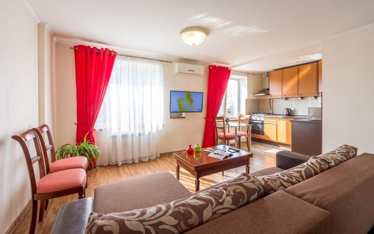 קייב Apartments Near Parus Business Centre מראה חיצוני תמונה