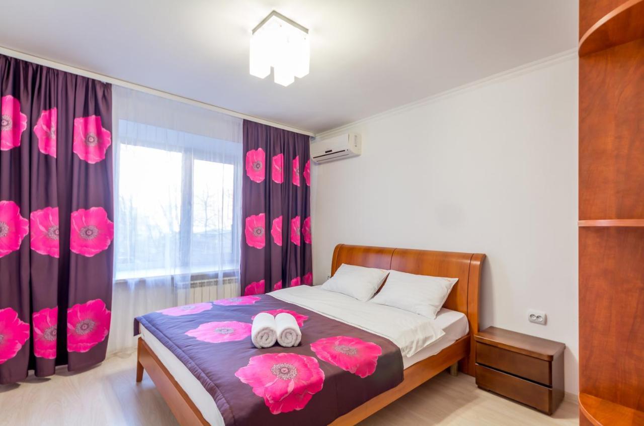 קייב Apartments Near Parus Business Centre מראה חיצוני תמונה
