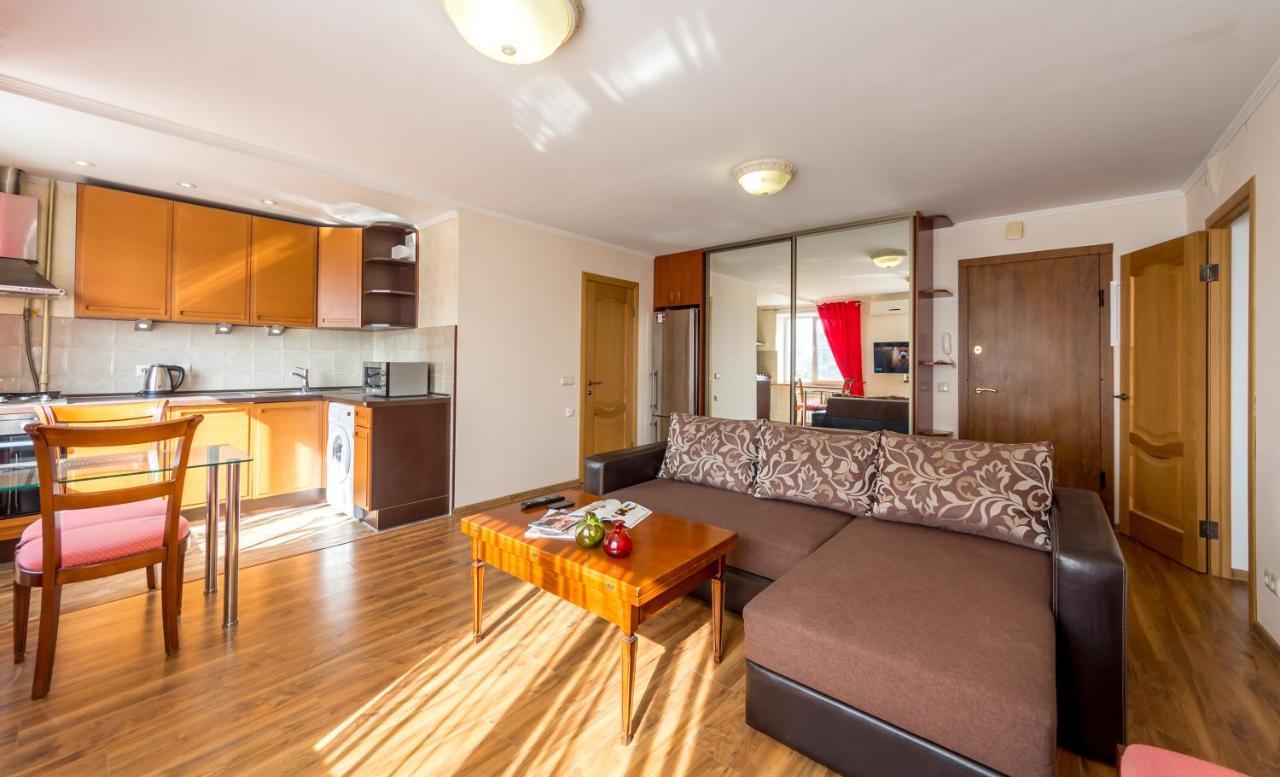 קייב Apartments Near Parus Business Centre מראה חיצוני תמונה